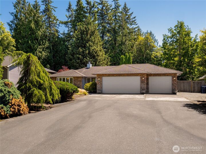 Property Photo: 3104 E Fir Street WA 98273