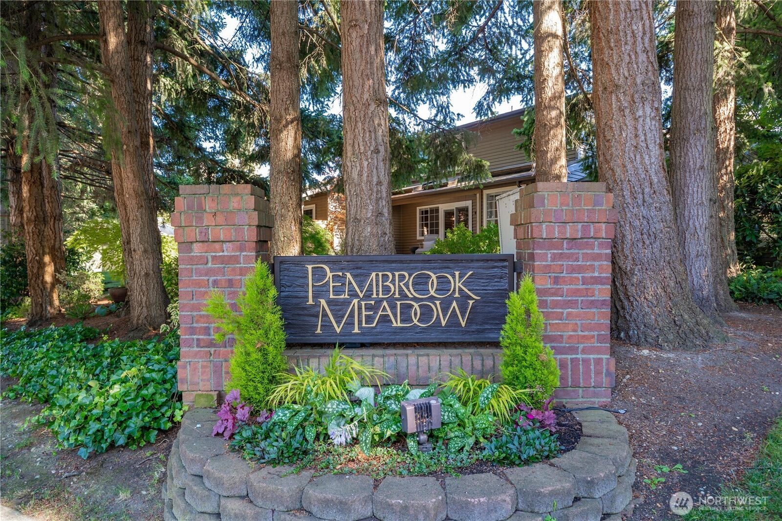 Property Photo:  6640  114th Avenue SE  WA 98006 