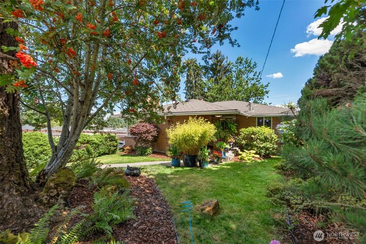 Property Photo:  12200  85th Avenue S  WA 98178 