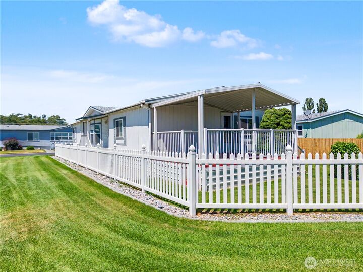 Property Photo: 2240 W Broadway Avenue 251 WA 98837