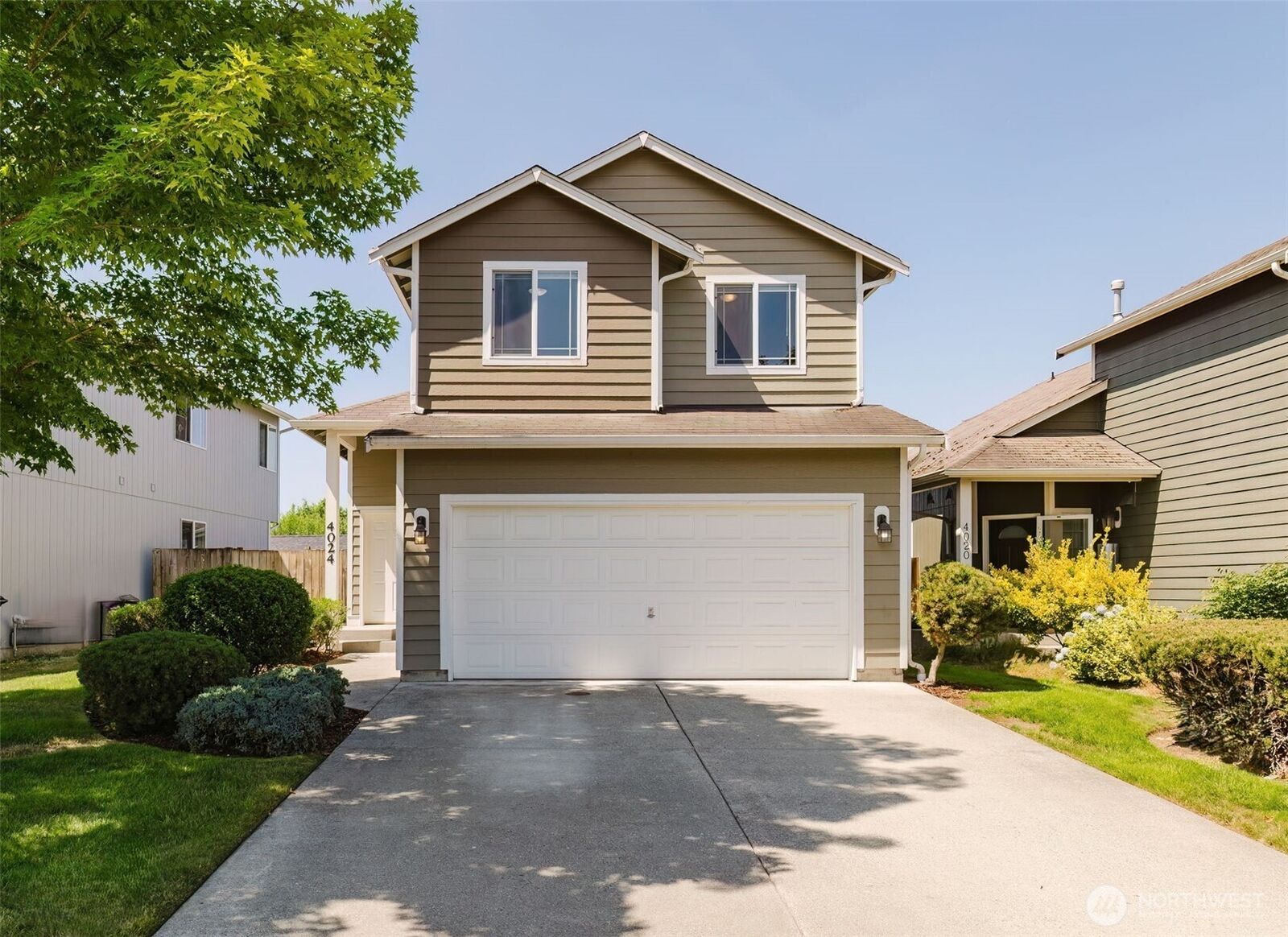 Property Photo: 4024 152nd Street Ct E WA 98446