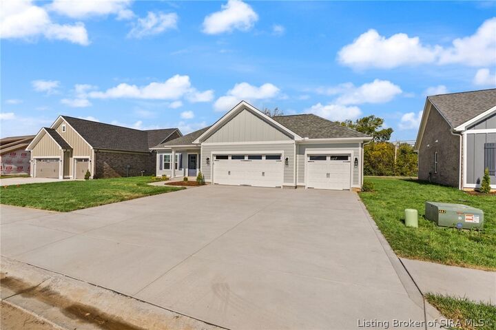 Property Photo:  5116 Abington Way 1533  IN 47111 