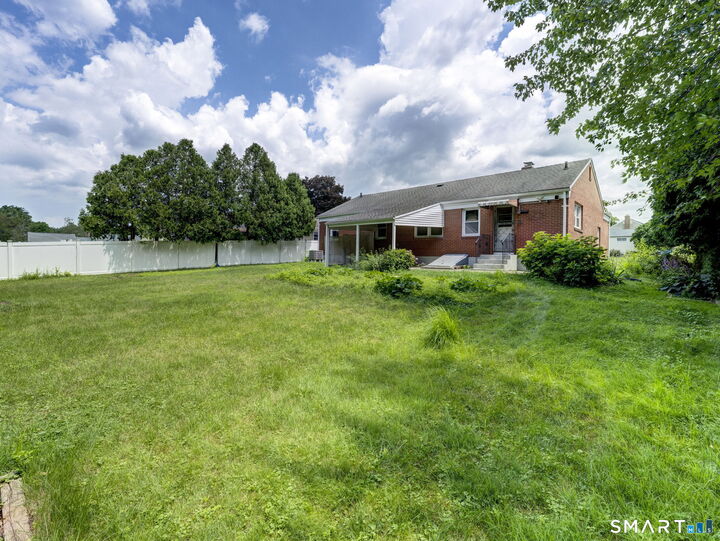 Property Photo:  65 Barstow Drive  CT 06109 
