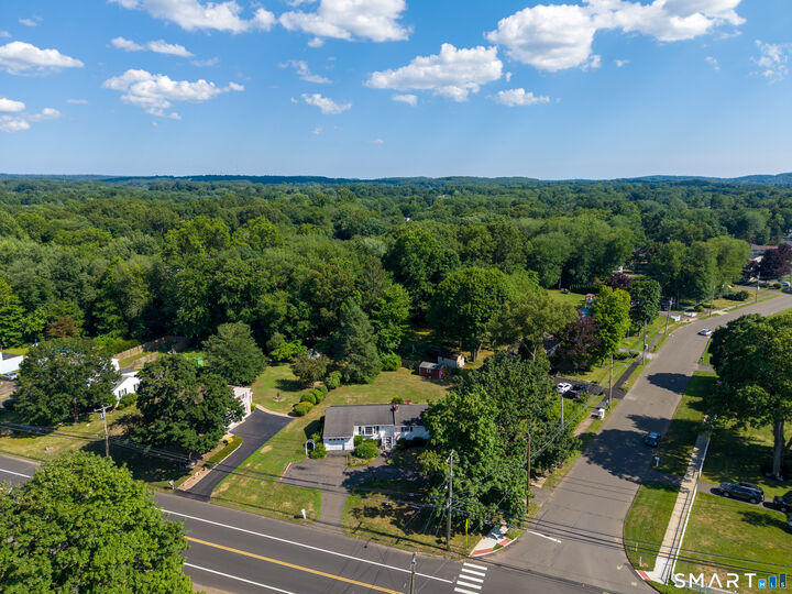 Property Photo: 176 Clintonville Road CT 06473