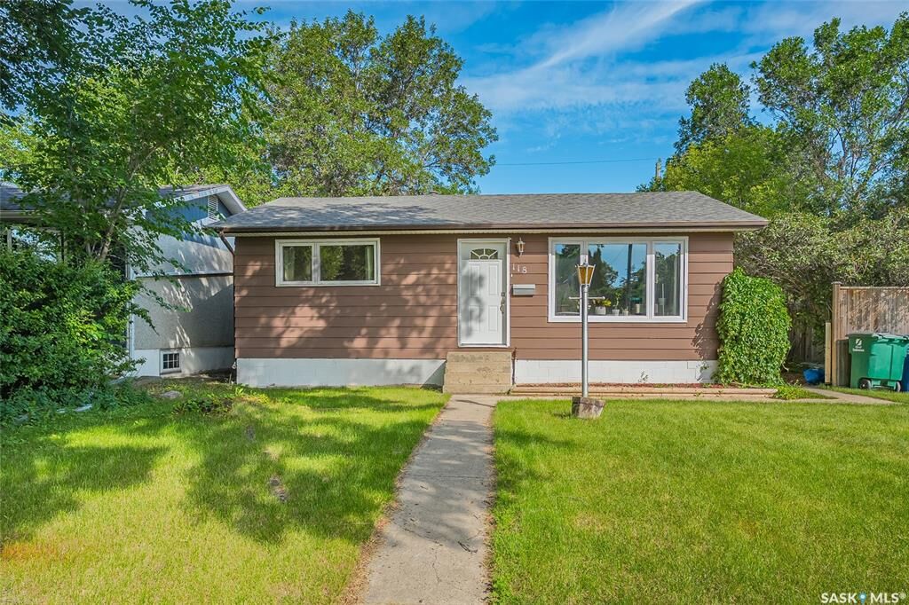 Property Photo: 118 Evans Street SK S7N 2B2