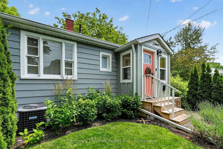 Property Photo:  182 Durham Street  ON K9A 3H6 