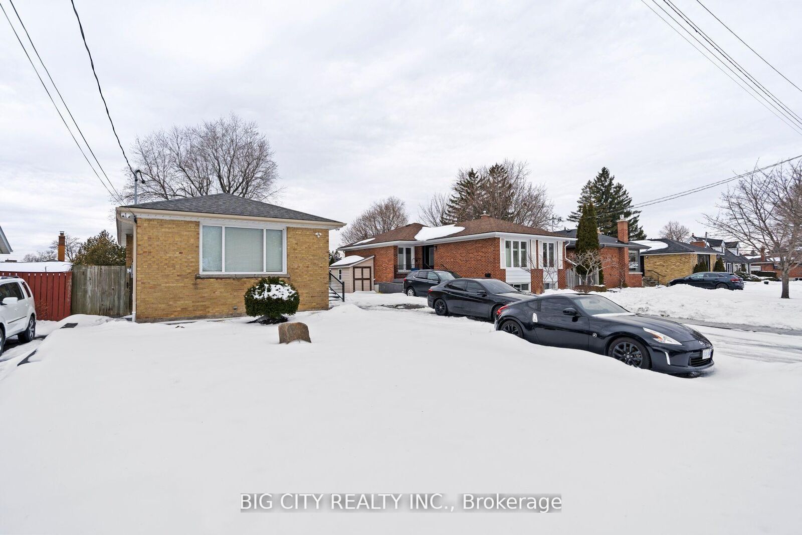 Property Photo:  18 Wexford Boulevard Bsmt2  ON M1R 1L1 