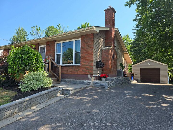 Property Photo:  682 King Street  ON P0H 1H0 