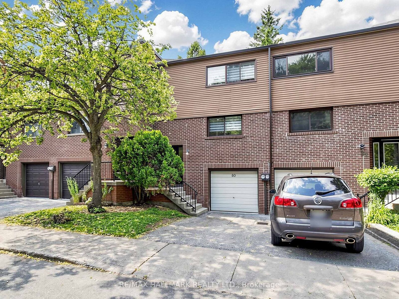 Property Photo: 80 Song Meadoway N/A ON M2H 2T7