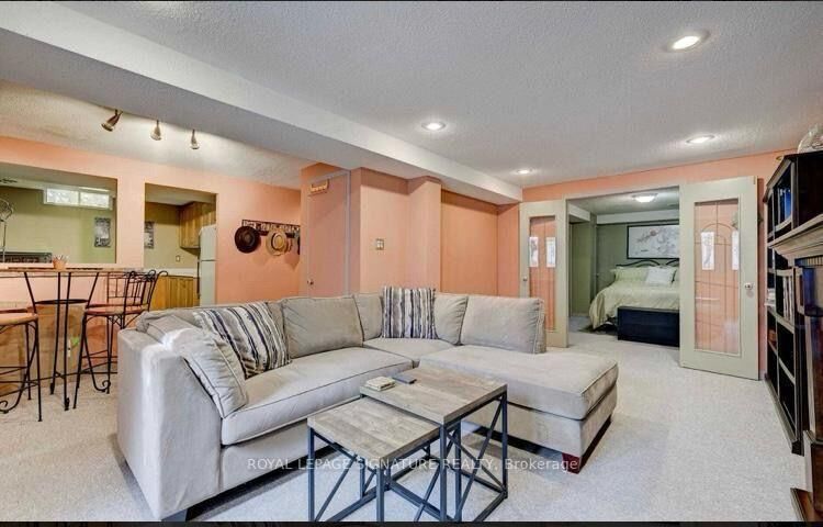 Property Photo:  608 Springview Drive  ON L1V 4X4 