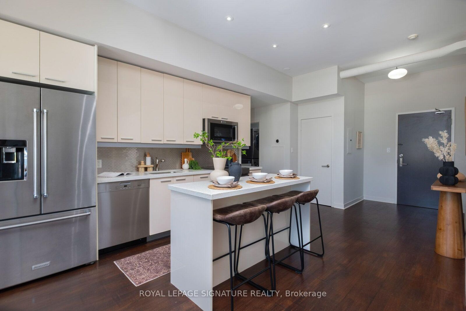 Property Photo: 52 Sumach Street 402 ON M5A 3J7