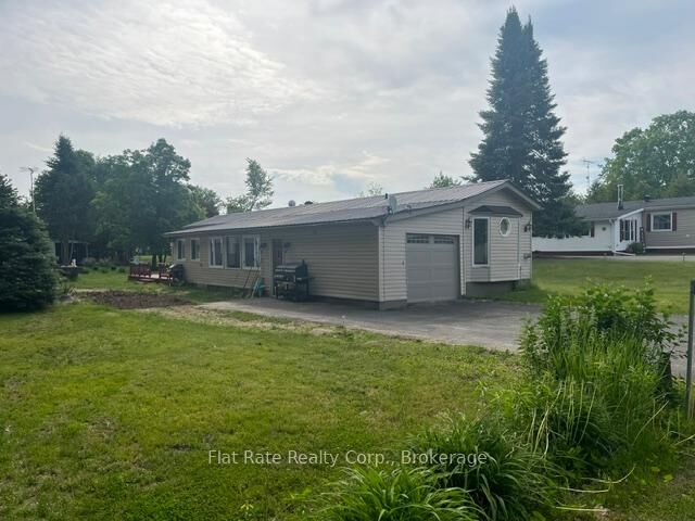 Property Photo:  65 Chandos Street  ON K0L 1Z0 
