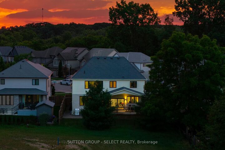 Property Photo: 230 Union Avenue ON N0L 1R0
