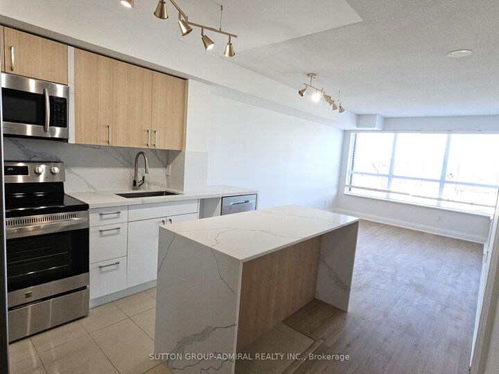 Property Photo:  20 North Park Road 417  ON L4J 0G7 