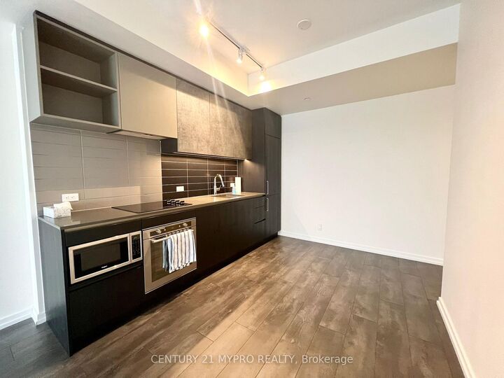 Property Photo: 1000 Portage Parkway 1202 ON L4K 0L1