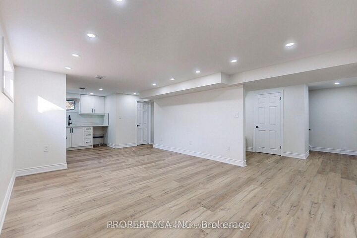 Property Photo: 80 Cynthia Road Lower ON M6N 2R1