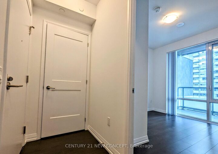 Property Photo: 50 Dunfield Avenue 1820 ON M4S 0E4