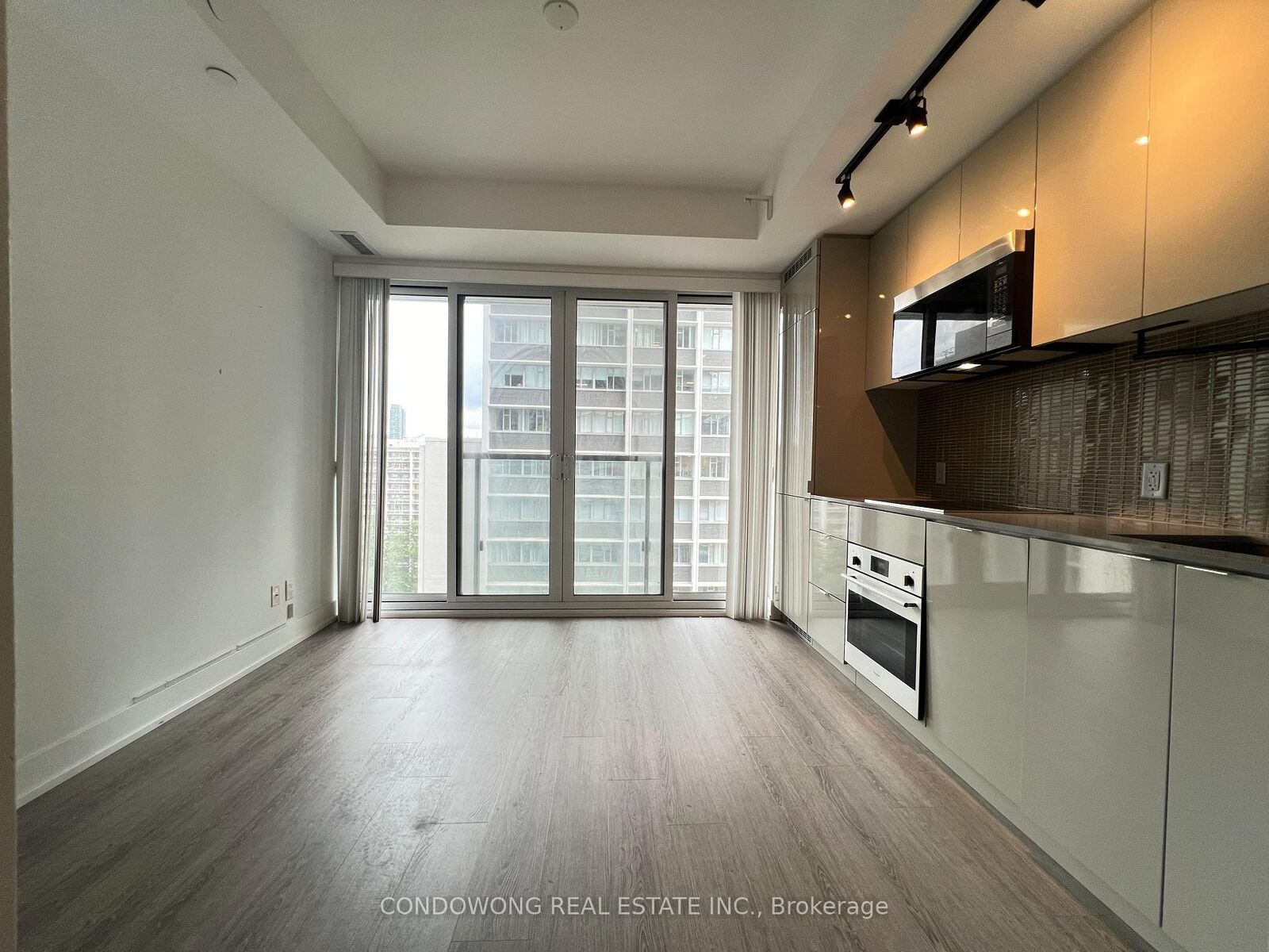 Property Photo:  7 Grenville Street 1508  ON M4Y 0E9 