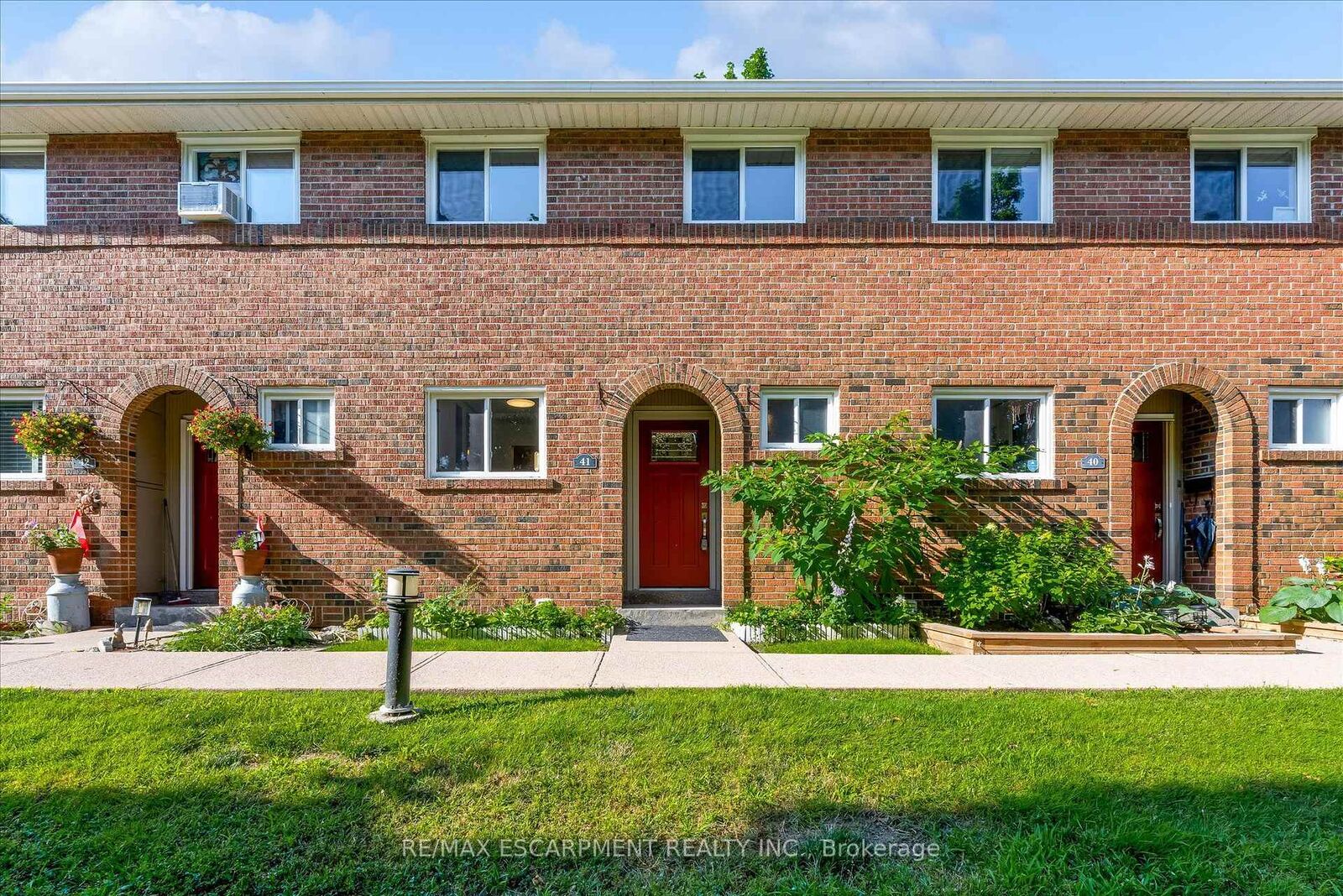 Photo de la propriété:  125 Livingston Avenue 41  ON L3M 4S5 