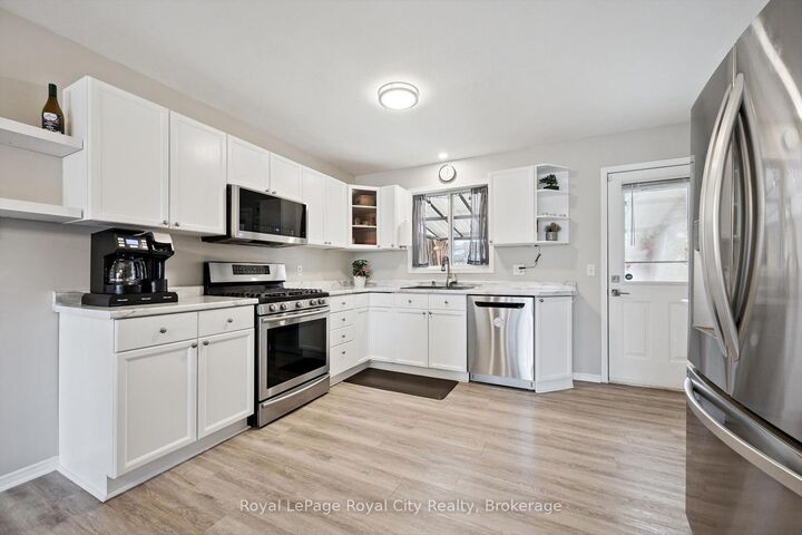 Property Photo: 119 Meadowridge Drive ON N4X 1E7