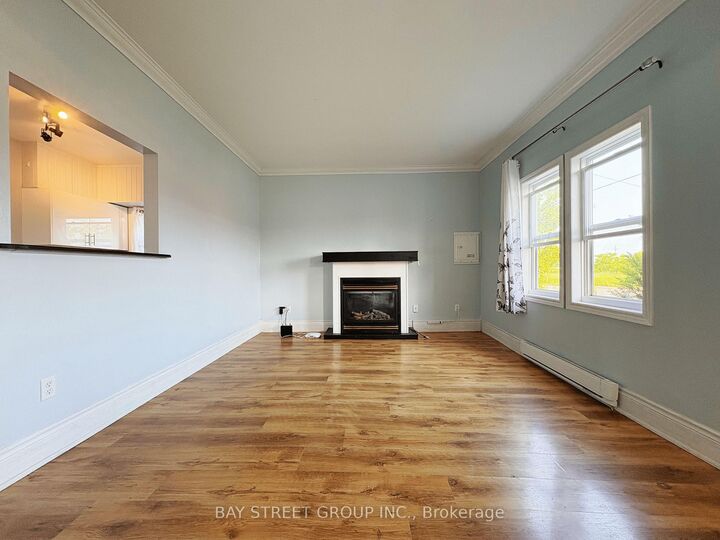 Property Photo:  70 Courtwright Street  ON L2A 2R7 