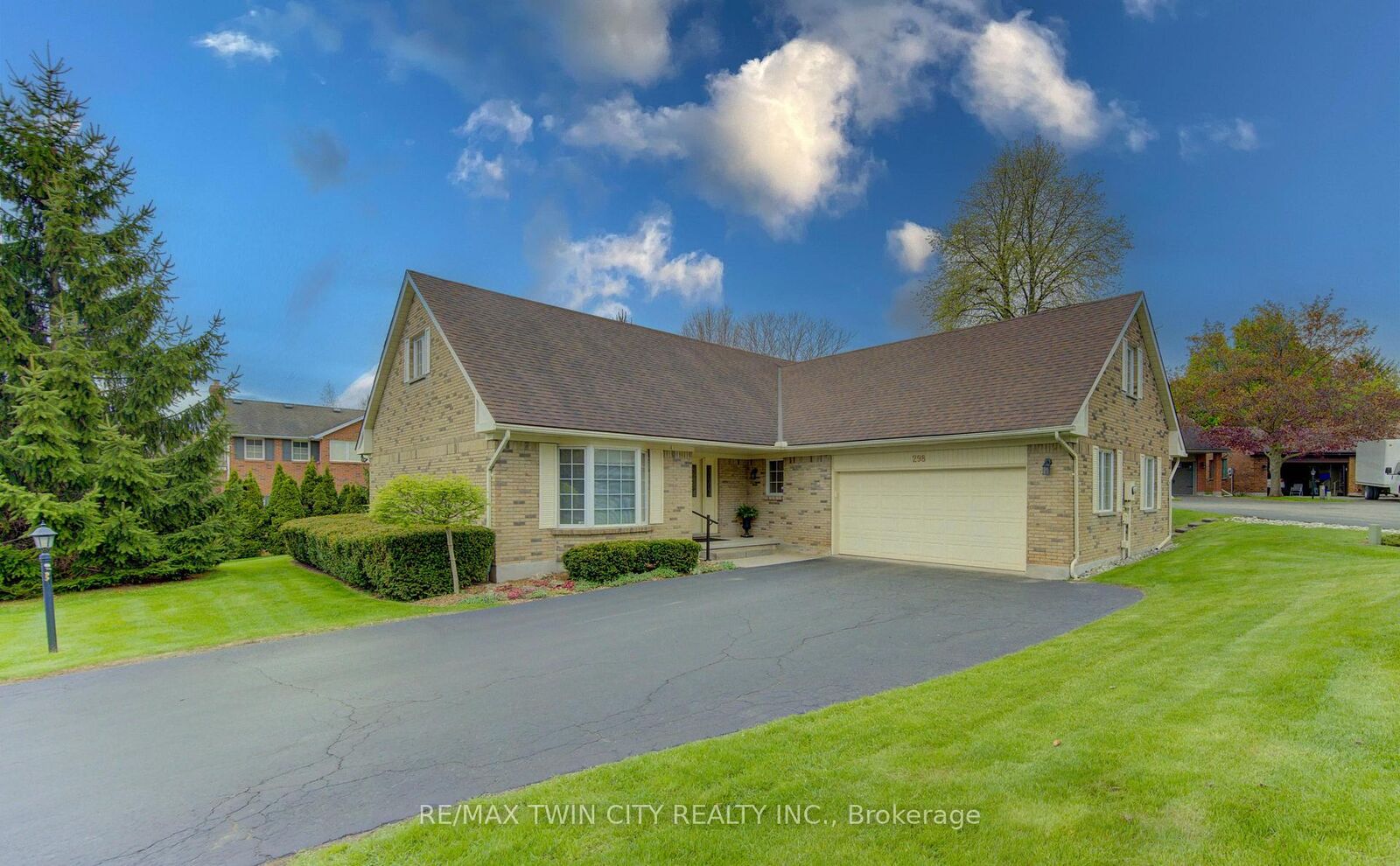 Property Photo: 298 Roxton Drive ON N2T 1R5