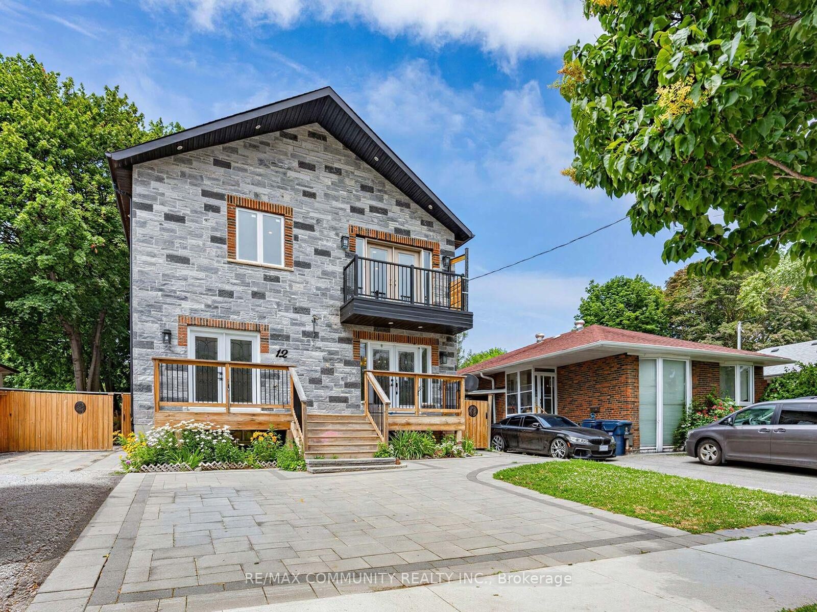 Property Photo:  12 Janray Drive  ON M1G 1Y1 