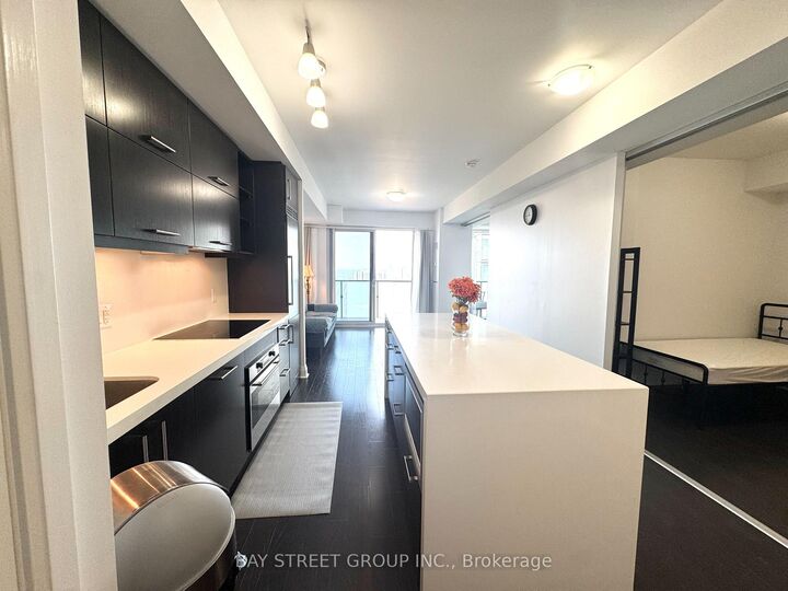Property Photo: 1080 Bay Street Unit 2305 ON M5S 0A5