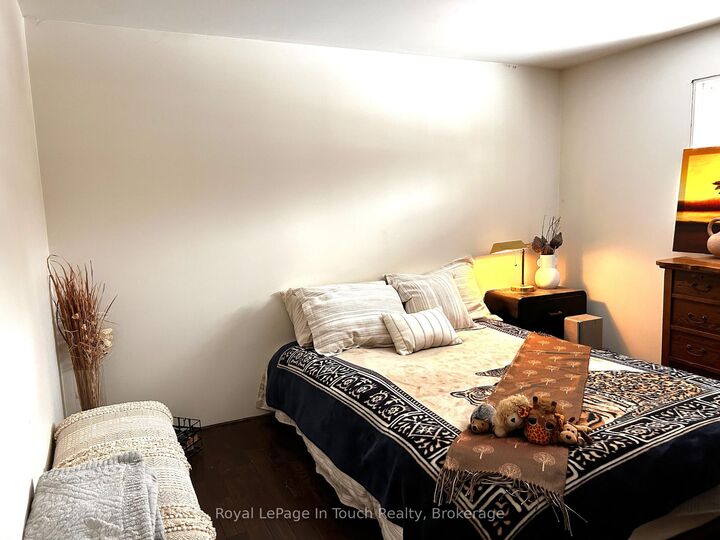 Property Photo:  26 Dundee Drive  ON L9M 0B3 