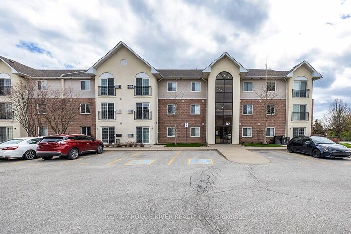 Property Photo:  87 Aspen Springs Drive 307  ON L1C 5J8 