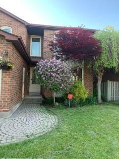 Property Photo: 600 York Hill Boulevard ON L4J 5L2