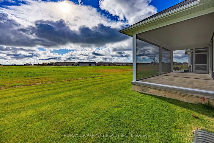 Property Photo:  218 Schooner Drive  ON N0A 1N3 