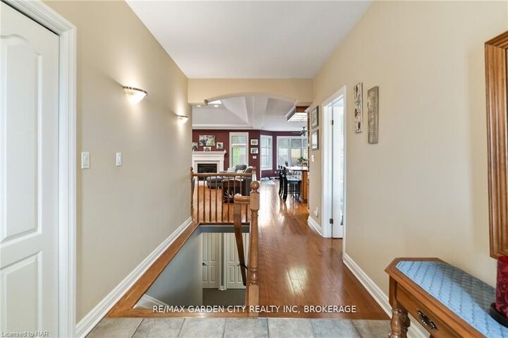 Property Photo: 100 Thorold Road E ON L3C 7A6
