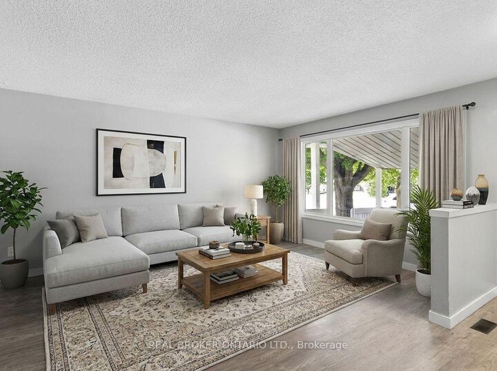 Property Photo:  74 Helene Crescent  ON N2L 5E5 