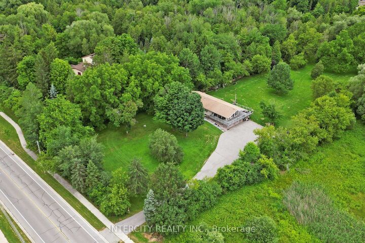Property Photo: 3505 Cochrane Street ON L1R 2P2