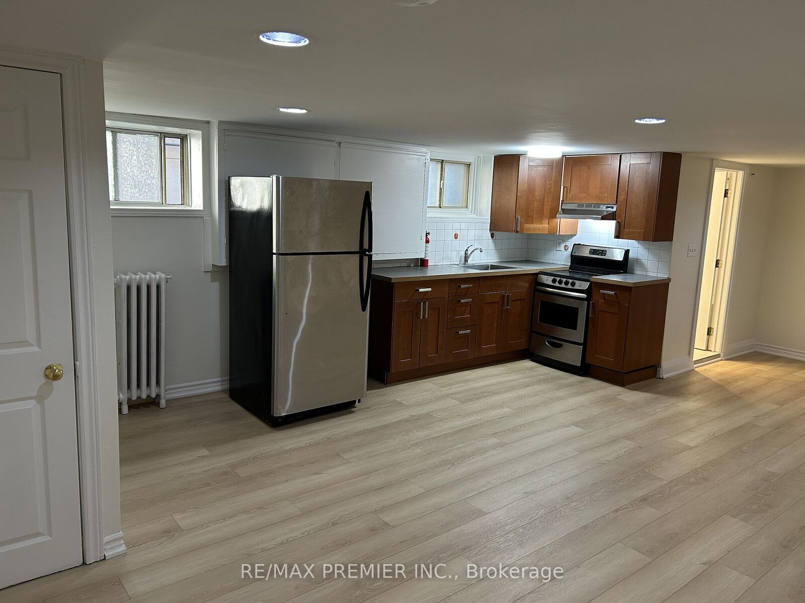 Photo de la propriété:  1342 Pape Avenue G  ON M4K 3X2 