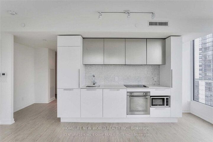 Property Photo:  85 Wood Street 1216  ON M4Y 0E8 