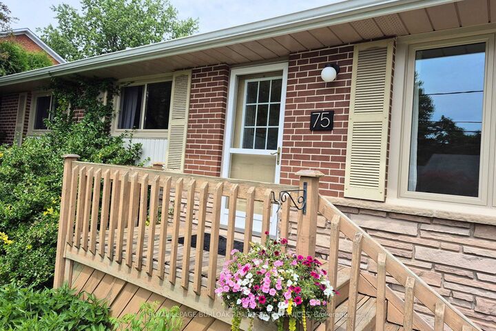 Property Photo:  75 Flamboro Street  ON L0R 2H0 