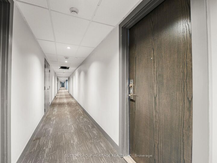 Property Photo:  1401 O'Connor Drive 702  ON M4B 2B5 