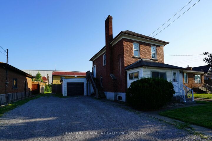 5262 Kitchener Street — photo 1