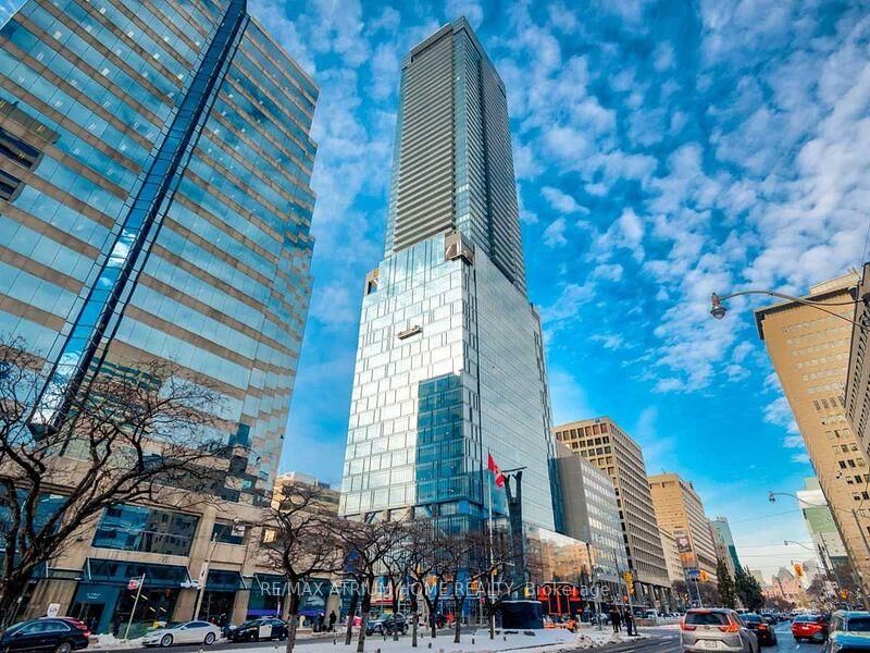 Property Photo: 488 University Avenue 3606 ON M5G 1V2