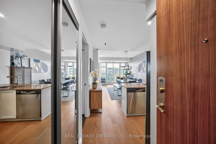 Property Photo: 2191 Yonge Street 4603 ON M4S 3H8