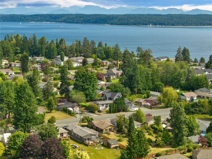 Property Photo: 221 Hilchey Rd BC V9W 1P5