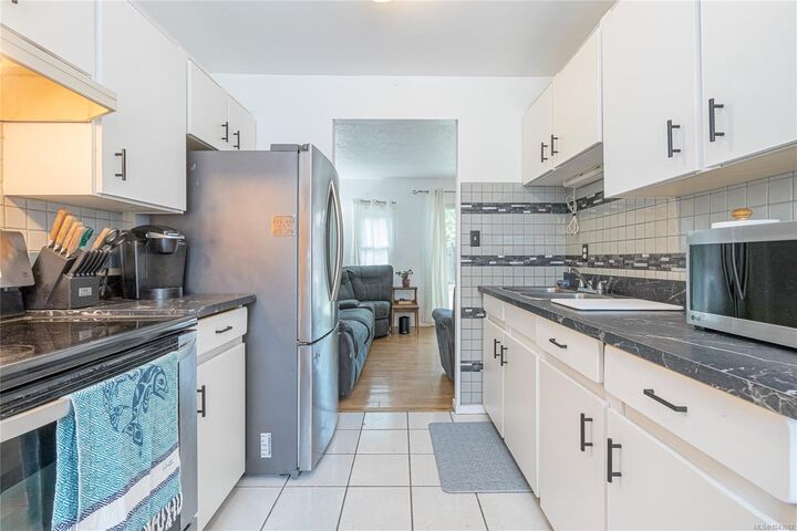 Property Photo: 721 Malone Rd #6 BC V9G 1B4