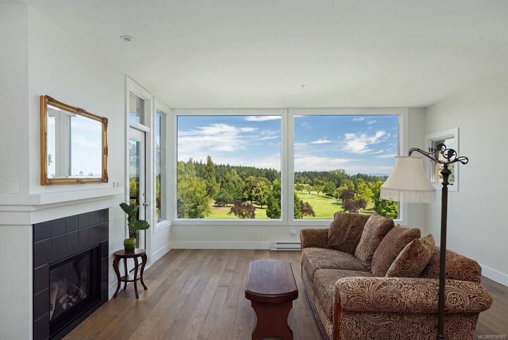 Property Photo: 5327 Cordova Bay Rd #304 BC V8Y 2L3