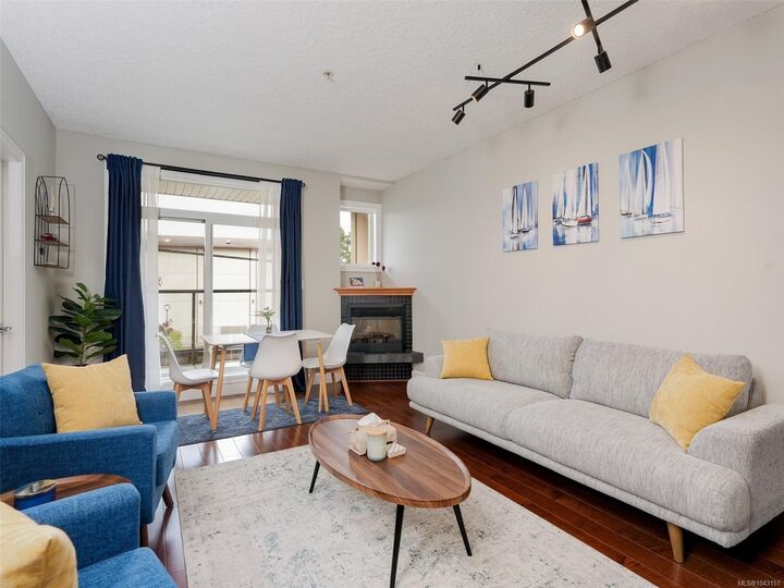 Property Photo: 76 Gorge Rd W #204 BC V9A 1M1