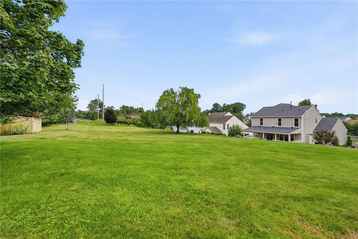Property Photo:  1805 Pioneer Dr  PA 15143 