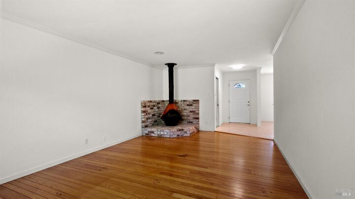 Property Photo:  31 Briarwood Drive  CA 94901 