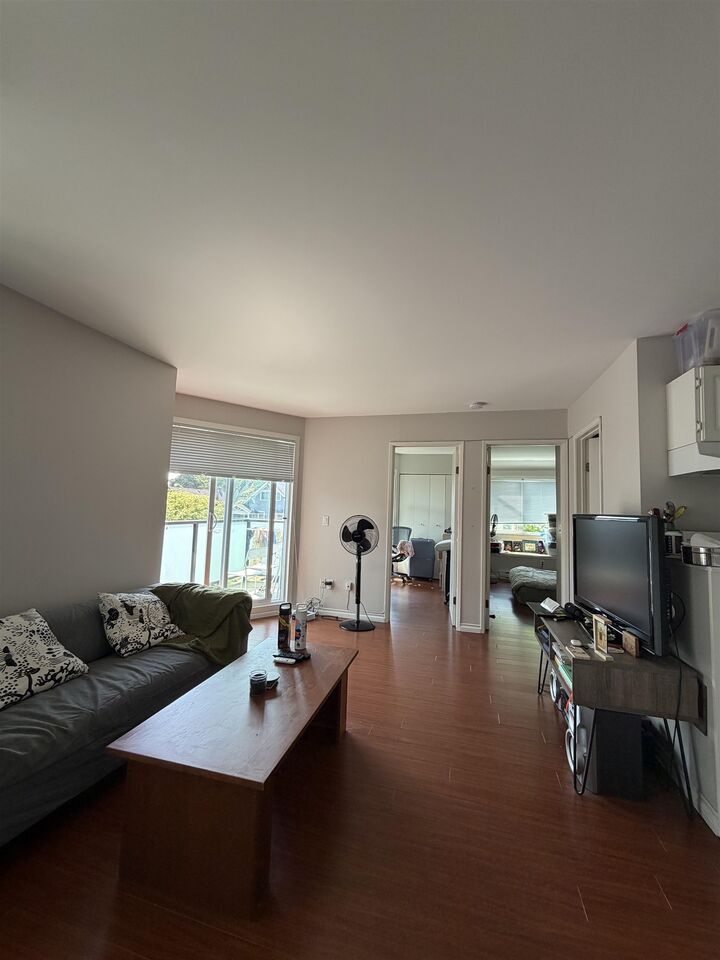 Property Photo: 2365 W 5th Avenue 302 BC V6K 1S6
