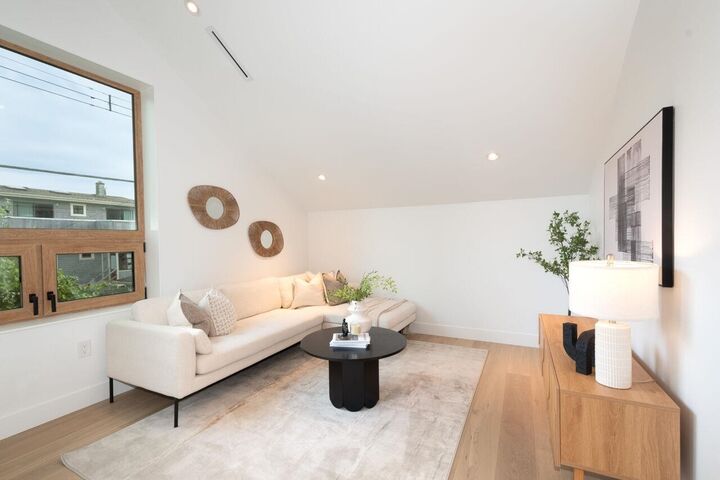 Property Photo: 3122 W 11th Avenue BC V6K 2M7
